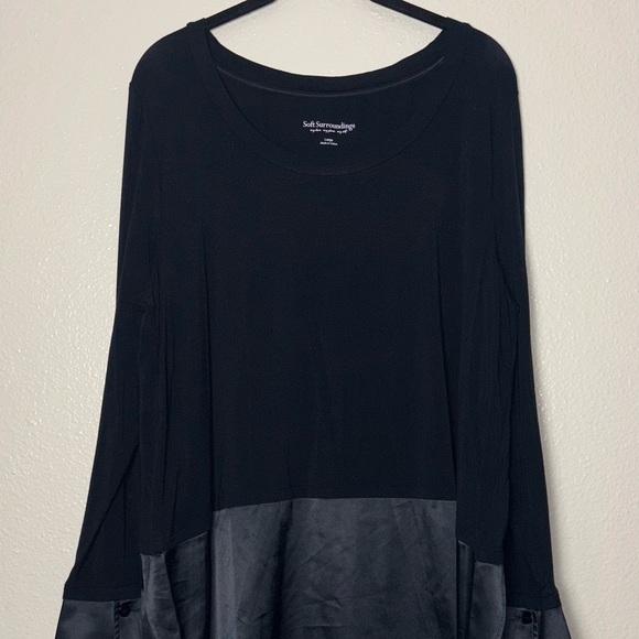 Soft Surroundings Black Tita jersey tunic top long sleeves Woman's size large - Picture 5 of 16